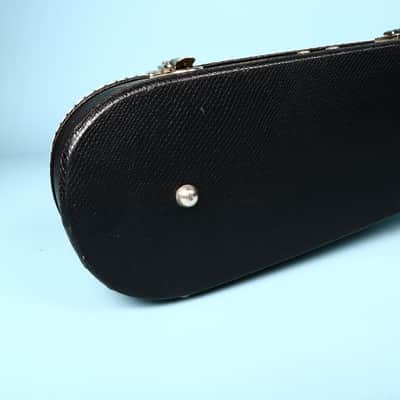 Gibson Made in Canada white plush-lined Les Paul shape electric guitar hard case image 8