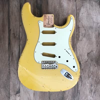 Immagine FRANCHIN Mercury guitar body Relic Aged Vintage White 100% Nitro Lacquer Cracks SSS Red Alder Stratocaster-Strat-S-Style Made in Italy - Stock piece #23080626 - 4