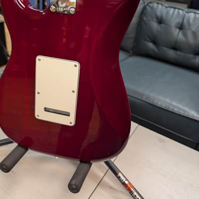Fender Player II Stratocaster HSS 2024 - Present - Transparent Cherry Burst image 18