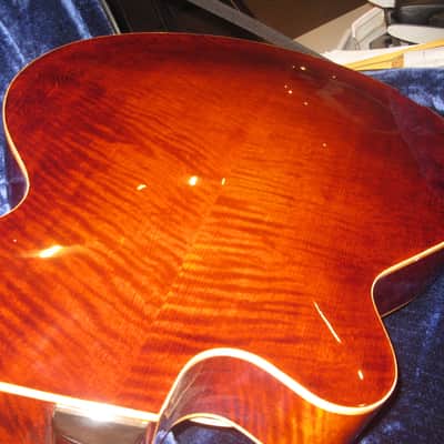 Eastman PG1 Pagelli Signature 17in Archtop Electric Guitar 2012 Sunburst image 13