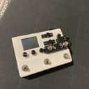 Line 6 HX Stomp Limited Edition Stormtrooper White + Pedalnetics Switch