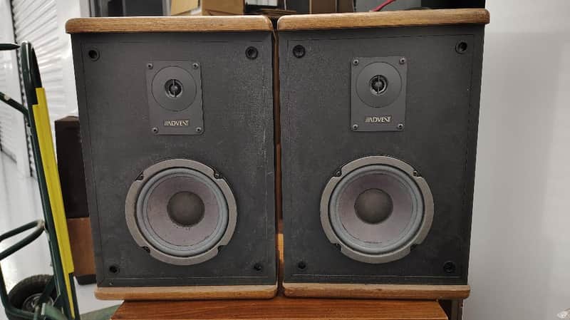 Baby Advent speakers in excellent condition - 1980's image 1