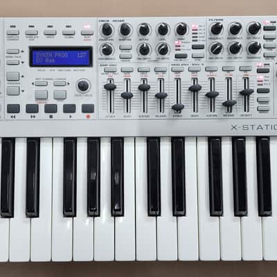 Novation X-Station 25-Key 8-Voice Synthesizer with Audio Interface