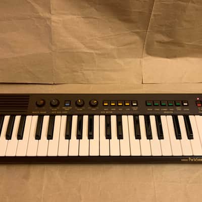 Yamaha PortaSound PS-2 1980s Chocolate Brown MINT with original hardcase mini piano keyboard