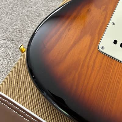 Fender 70th Anniversary American Vintage II '54 Stratocaster 2024 - 2-Color Sunburst image 12