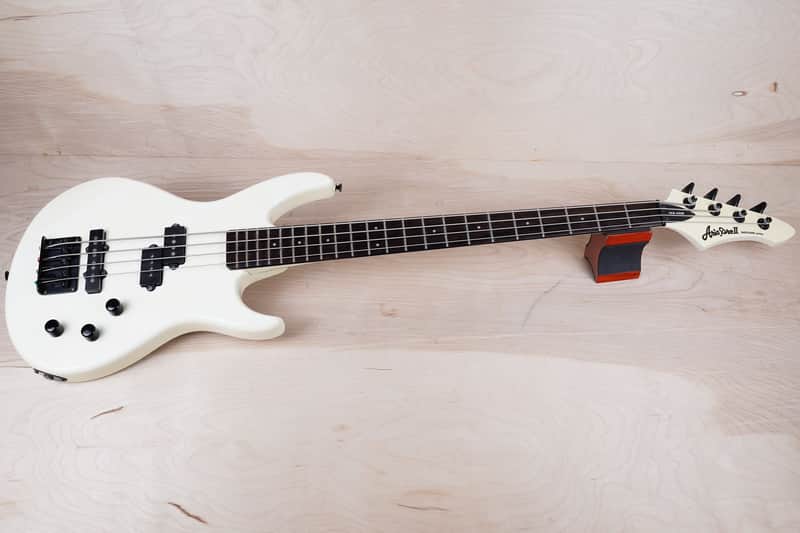 Aria Pro II Vanguard Series VAB-430M MIJ 1990 White Made in Japan