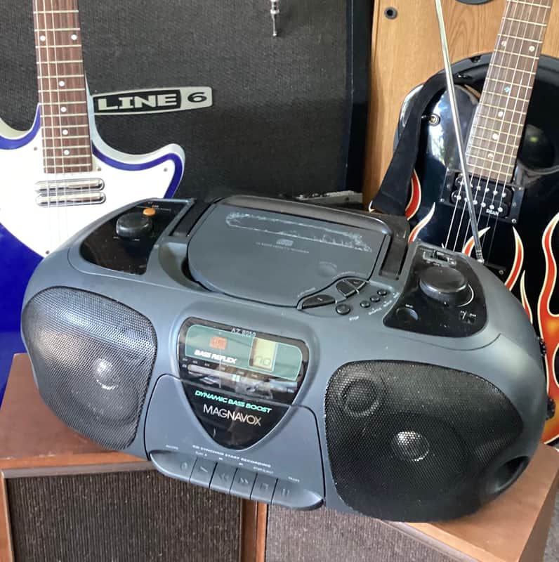 Vintage 1997 Magnavox AZ 8050 Boom Box Stereo AM/FM, CD, Cassette Player *READ* image 1