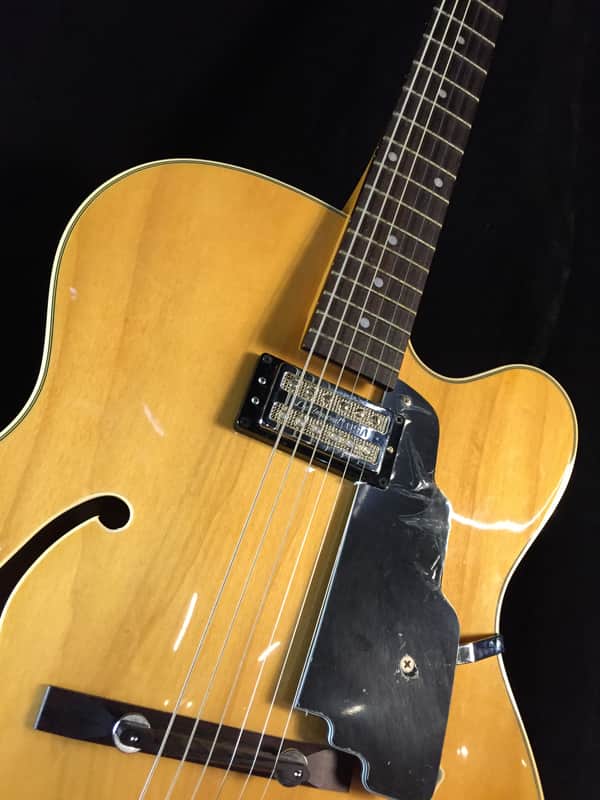 Guild DeArmond X-135 Archtop Hollow Body Electric Jazz Box Guitar