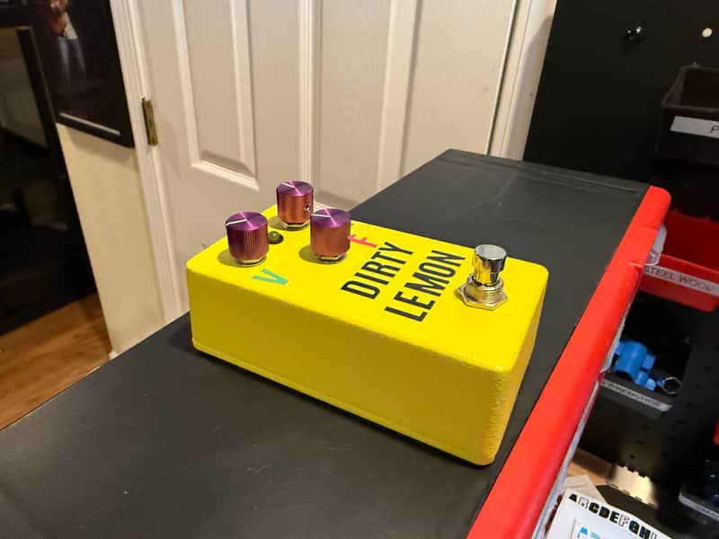 Lumpy's Tone Shop Lemon