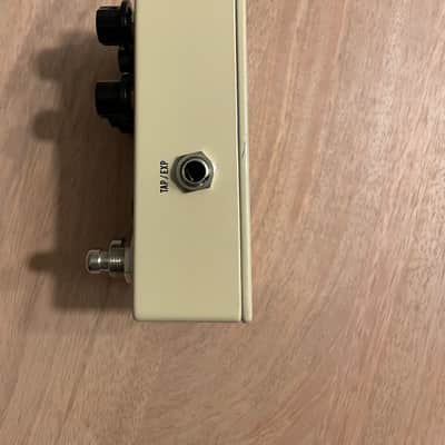 JHS Kodiak Tremolo image 4