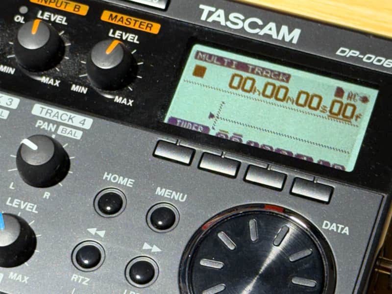 TASCAM DP-006 6-Track Digital Pocketstudio Recorder - w/16 GB SD Card image 1
