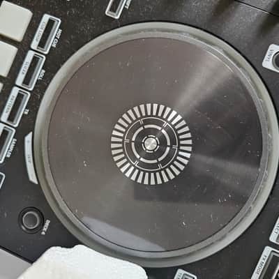 Roland DJ-505 DJ Controller - Black image 4