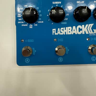 TC Electronic Flashback X4 Delay & Looper True Bypass Guitar Effect Pedal image 2
