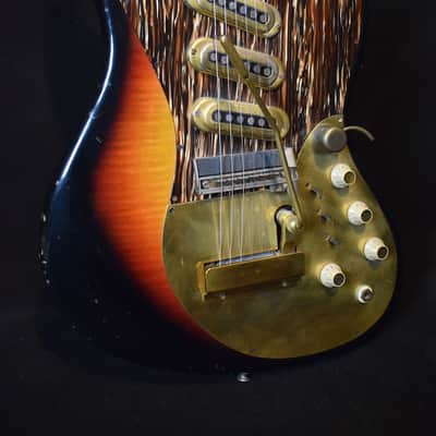 Framus Strato De Luxe gold hardware 1965 - sunburst image 12