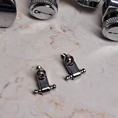 Charvel MIM Pro Mod So Cal Tuners Tuning Pegs 6 In-line Dual Pin & 2 String Trees- Chrome Finish image 4