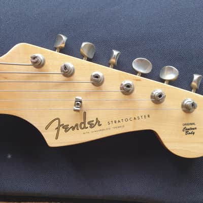 Fender Stratocaster Kenny Wayne Shepherd Cross Graphic Arctic White 2014 - MINT image 4