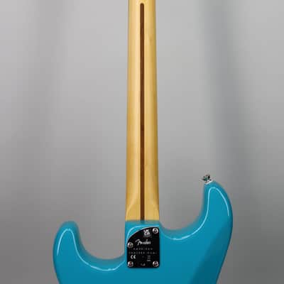 Fender American Professional II Stratocaster RW Miami Blue image 6