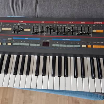 Roland Juno-106 61-Key Programmable Polyphonic Synthesizer 1984 - 1985 - Black image 5