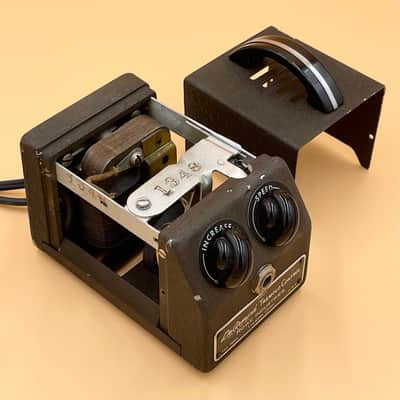1955 DeArmond Rowe Tremolo Control Model 60-A Vintage Original Trem Vibrato Effects Unit All Original Serviced & Working Rare image 8