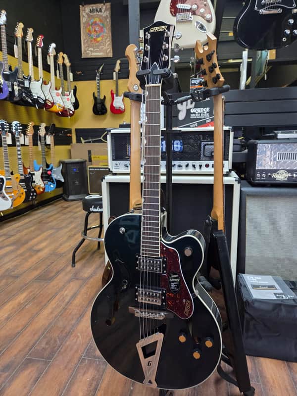 Gretsch G2420 Streamliner Hollow Body with Chromatic II Tailpiece