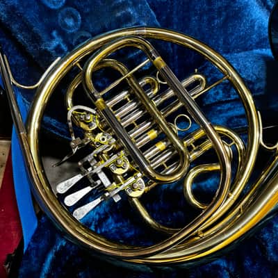 Yamaha YHR-321 Marching French Horn w Case image 4