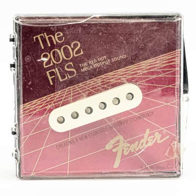 Fender 016730 Strat Single Coil Pickup White Cover w/ Non-Original Case image 1