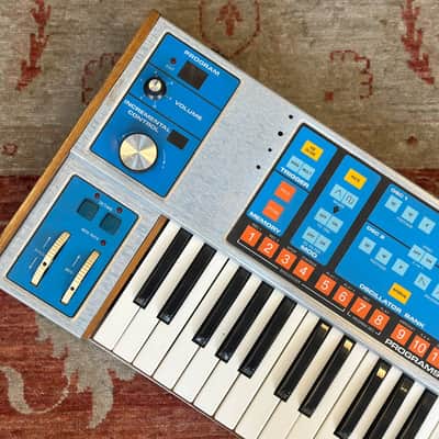 Moog The Source Monophonic Analogue Synthesizer image 16
