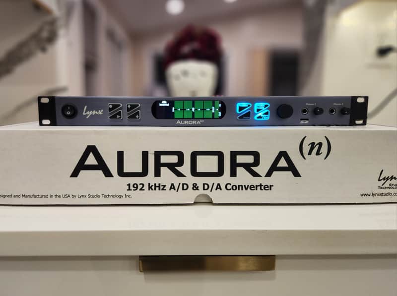 Lynx Aurora (n) 16-Channel AD/DA Converter with USB Interface 2020s - Blue/Black image 1
