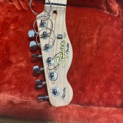 Left-Handed Telecaster Squier Affinity Series w/ Fender Tweed Case Bundle image 7