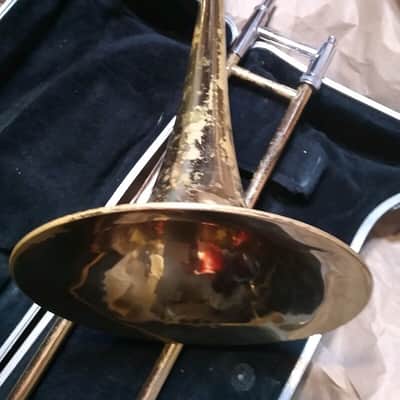 Blessing Scholastic Tenor Trombone, Case & Mouthpiece. Made in USA. Acceptable. image 8