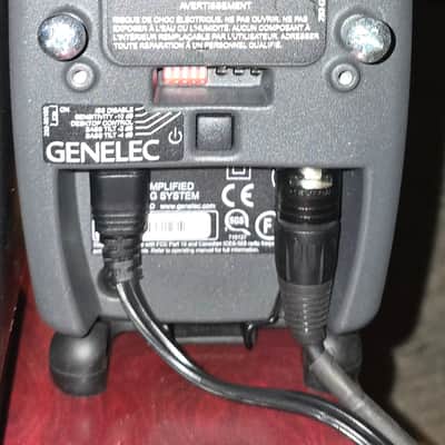 PAIR Genelec 8010A 3" Powered Nearfield Studio Monitor (Pair) 2014 - 2021 - Gray image 4