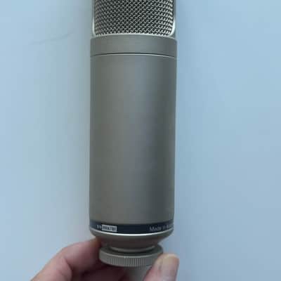 RODE K2 Large Diaphragm Multipattern Tube Condenser Microphone 2004 - Present - Silver image 3