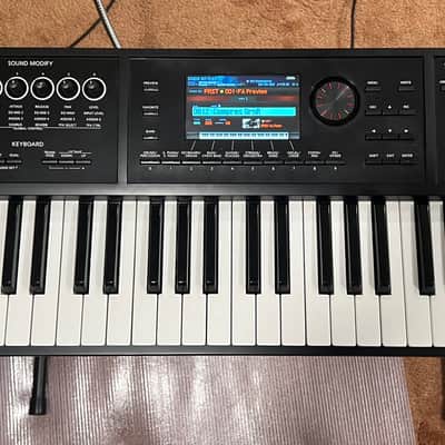 Roland FA-07 76-Key Music Workstation 2014 - Present - Black image 3