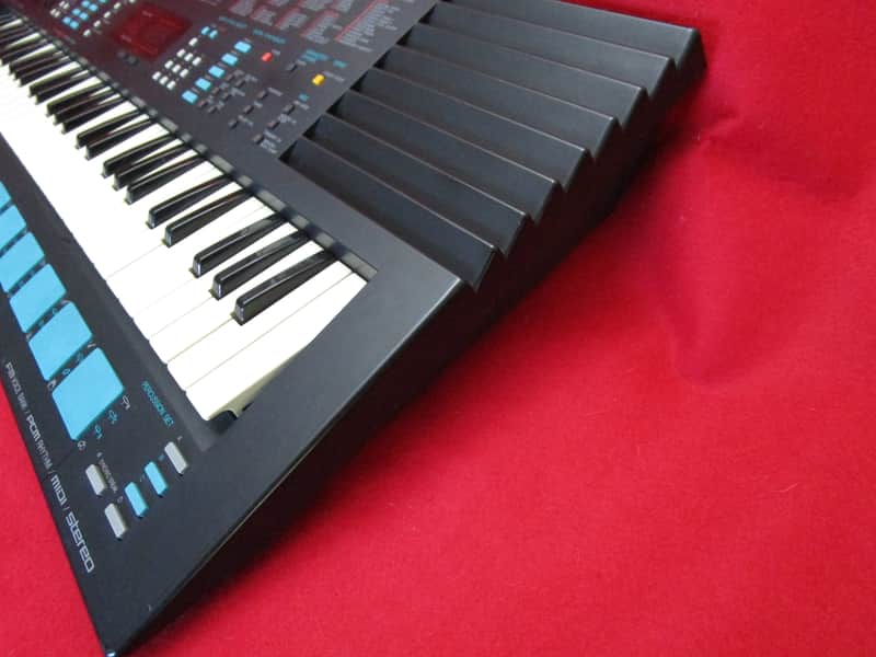 Yamaha PortaSound PSS-780 Synthesizer Keyboard TESTED | Reverb Canada
