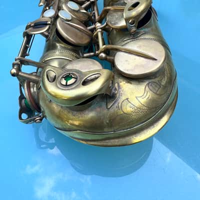 Selmer Alt sax 1954 - Lacquer image 6