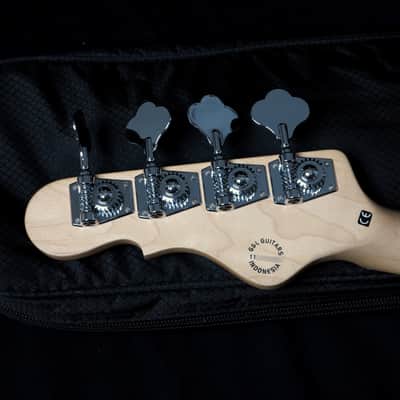 G&L Tribute Series L-2000 Bass with Maple Fretboard 2011 - Blueburst image 5