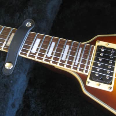 Vintage Dean V "Select model" W/OHSC image 5