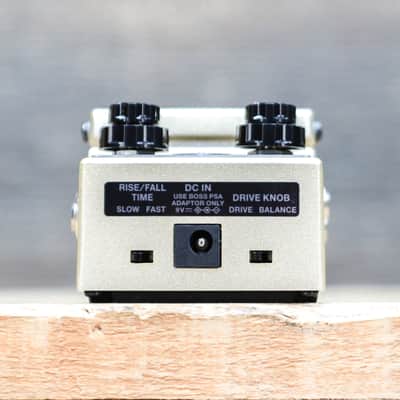 Boss RT-2 Rotary Ensemble Authentic Rotary Speaker Cabinet Sounds Effect Pedal image 6