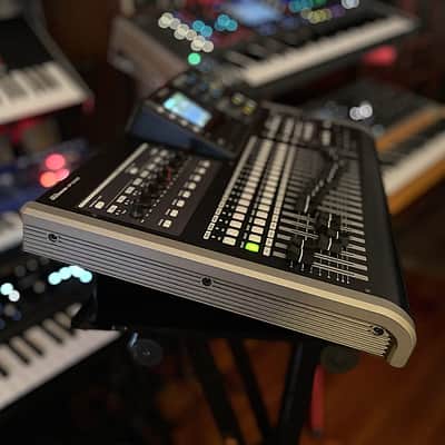 TASCAM DP-24SD 24-track Digital Portastudio 2015 - Present - Black image 2