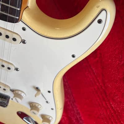1973 Fender Stratocaster Hardtail with 3-Bolt Neck, Rosewood Fretboard 1971 - 1977 - Olympic White image 14