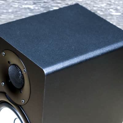 Yamaha HS5 Powered Studio Monitor 2-Way Bi-Amp 5" Studio Monitor (Single) w/Box image 5