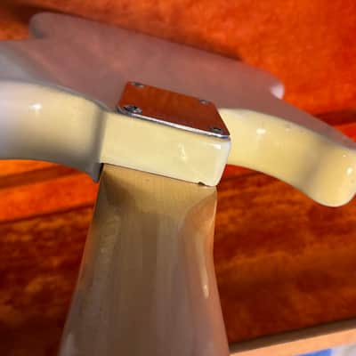 Fender Musicmaster with Rosewood Fretboard 1961 - 1964 - Olympic White image 12
