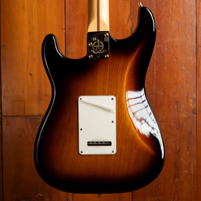 Fender 60th Anniversary Commemorative Stratocaster 2014 mint! image 5