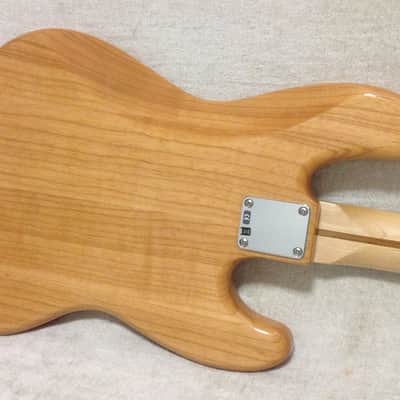 2007 Left Handed Lefty Fender Special Edition Deluxe Jazz Bass Natural Ash image 18