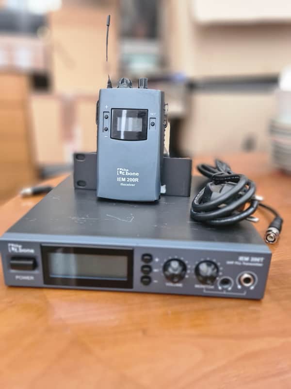 T.Bone the t.bone IEM 200T + IEM 200R In-Ear Monitor Set UHF/PLL 820-844MHz image 1