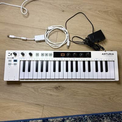 Arturia KeyStep 37 MIDI Controller 2021 - 2025 - White image 1
