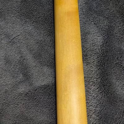 Ernie Ball Music Man StingRay 5 H LEFT HANDED with Maple Fretboard 1999 - 2018 - Natural Gloss image 8