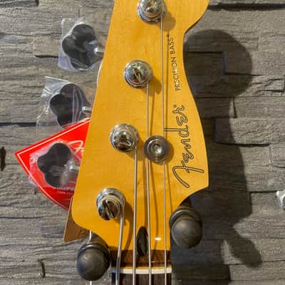 Fender Player II - P Bass - Sunburst image 5