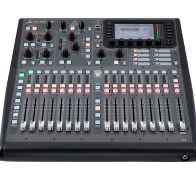 Behringer X32 Producer 40-Input, 25-Bus Rack-Mountable Digital Mikser image 1