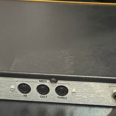 E-MU Systems Orbit 9090 V2 'The Dance Planet' Rackmount 32-Voice Synthesizer 1996 - Yellow image 7